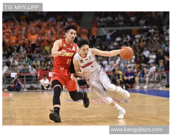 深圳篮球队荣登篮球团队协作排行榜第二名展现卓越团队精神与实力 深圳篮球队荣登篮球团队协作排行榜第二名展现卓越团队精神与实力