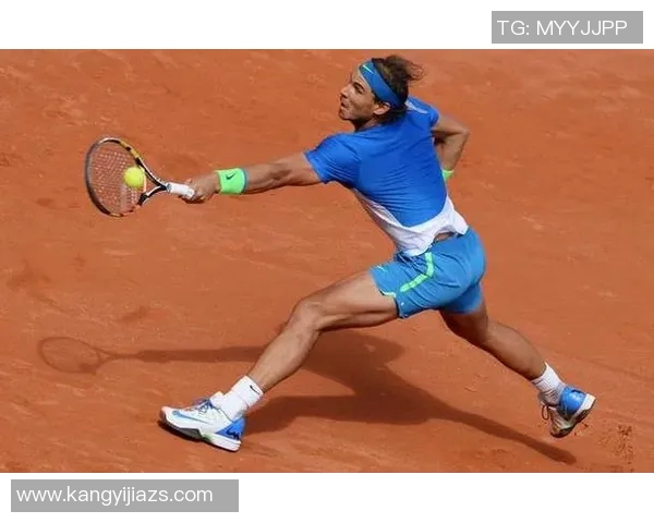 北京网球队的包夹战术解析与深度剖析网球竞技的策略与技巧 北京网球队的包夹战术解析与深度剖析网球竞技的策略与技巧